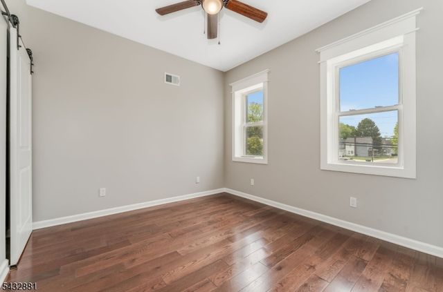 1049 Broad St, Harmony Twp., NJ 08865