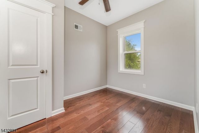 1049 Broad St, Harmony Twp., NJ 08865