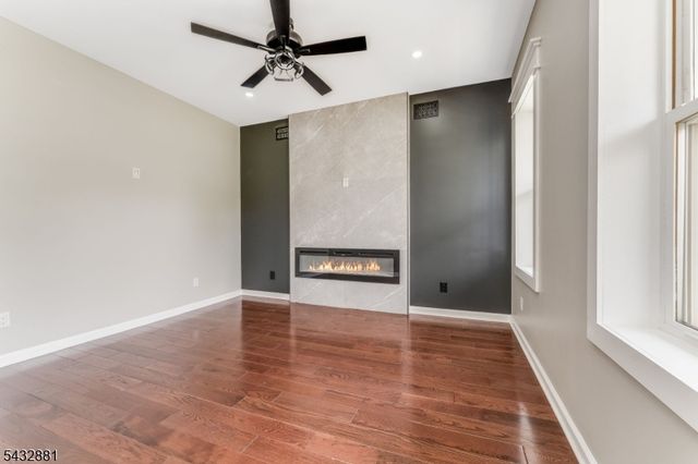 1049 Broad St, Harmony Twp., NJ 08865