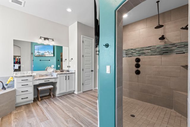 5611 Desert Sky, Rio Rancho, NM 87144