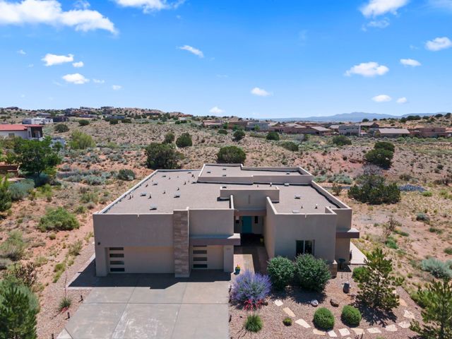 5611 Desert Sky, Rio Rancho, NM 87144