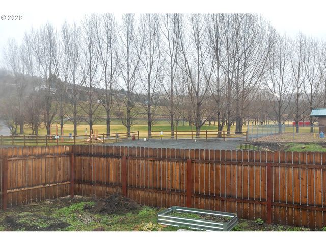 843 Nw BRIDGE St, John Day, OR 97845