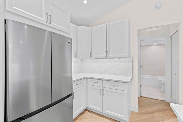 1662 Royal Forest Court, West Palm Beach, FL 33406