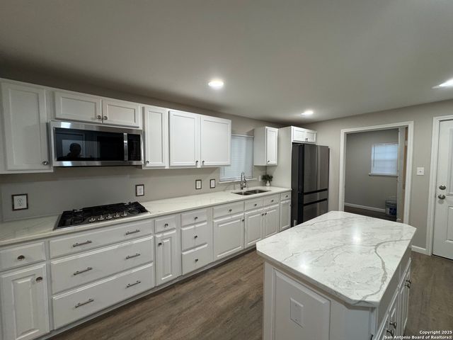 531 Cottonwood, San Antonio, TX 78225