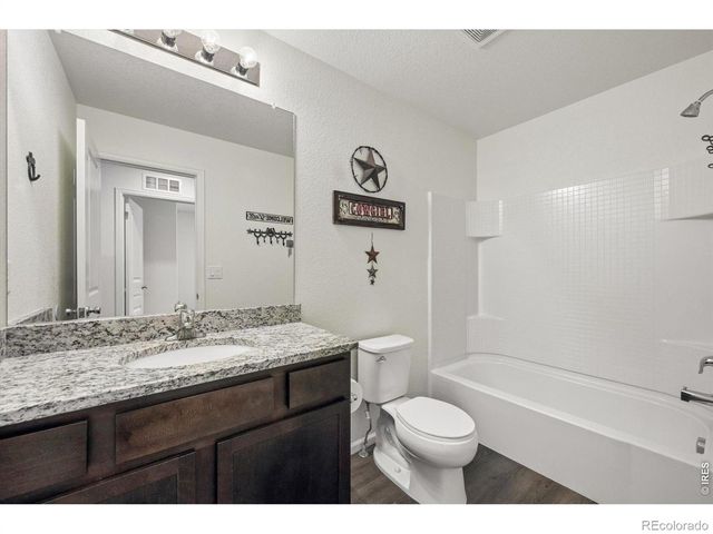 302 Horizon Avenue, Lochbuie, CO 80603