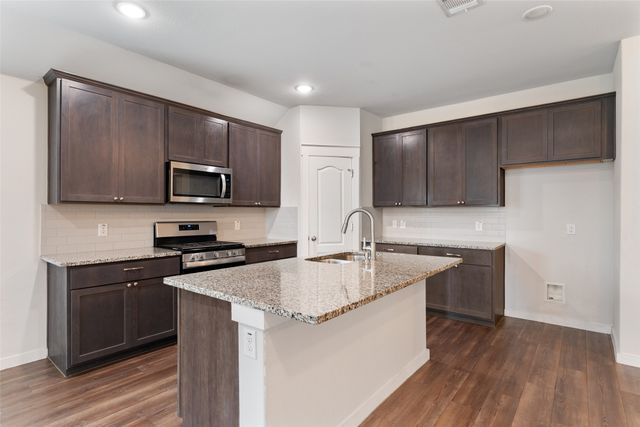 5817 Melville Lane, Forney, TX 75126