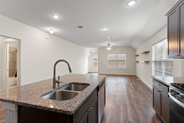 5817 Melville Lane, Forney, TX 75126