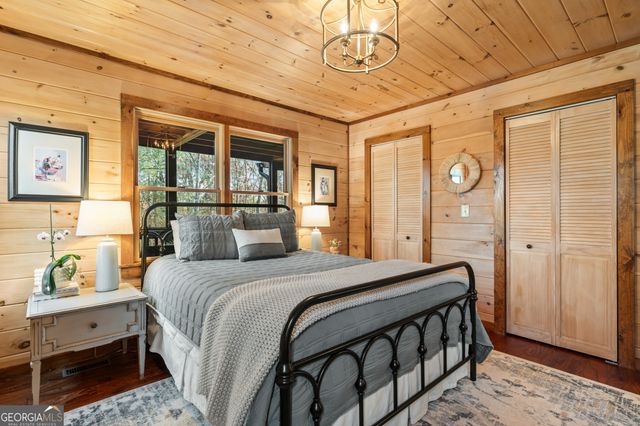 19 Chestnut Hills Lane, Blue Ridge, GA 30513