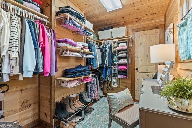 19 Chestnut Hills Lane, Blue Ridge, GA 30513