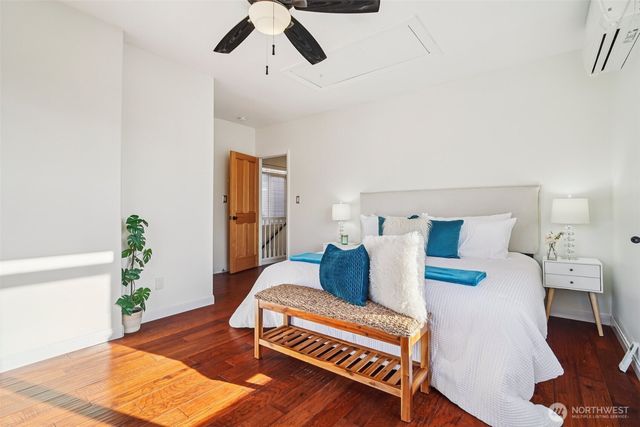 534 25th Avenue S, Seattle, WA 98144