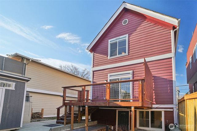 534 25th Avenue S, Seattle, WA 98144