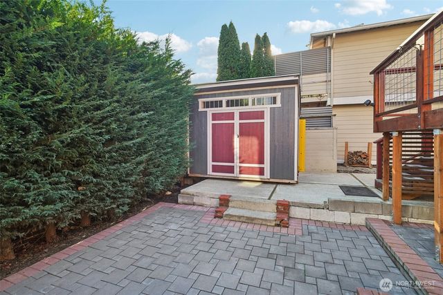 534 25th Avenue S, Seattle, WA 98144