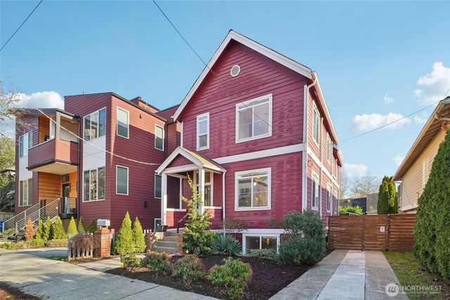 534 25th Avenue S, Seattle, WA 98144