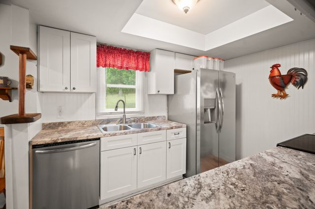 167 Denning Ln, Cottontown, TN 37048