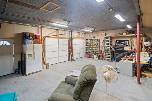 167 Denning Ln, Cottontown, TN 37048