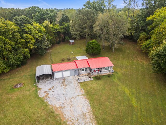 167 Denning Ln, Cottontown, TN 37048