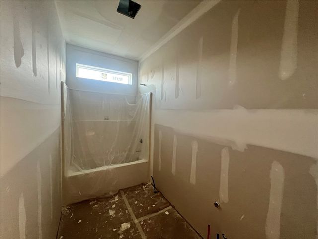 5422 Seminole Valley Trail NE, Cedar Rapids, IA 52411