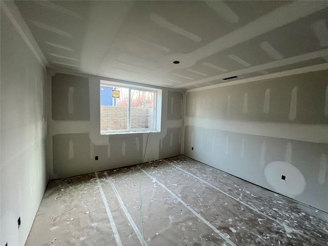 5422 Seminole Valley Trail NE, Cedar Rapids, IA 52411