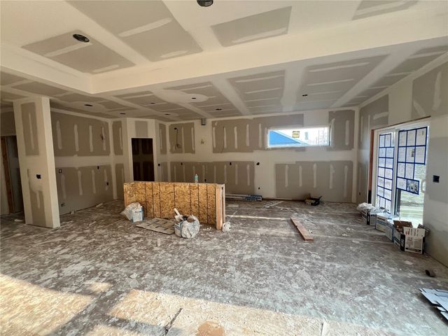 5422 Seminole Valley Trail NE, Cedar Rapids, IA 52411