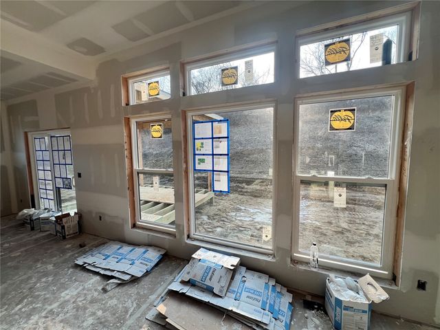 5422 Seminole Valley Trail NE, Cedar Rapids, IA 52411