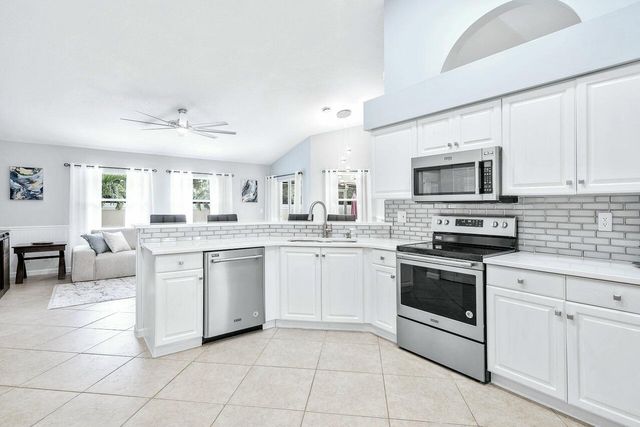 12898 Buckland Street, Wellington, FL 33414
