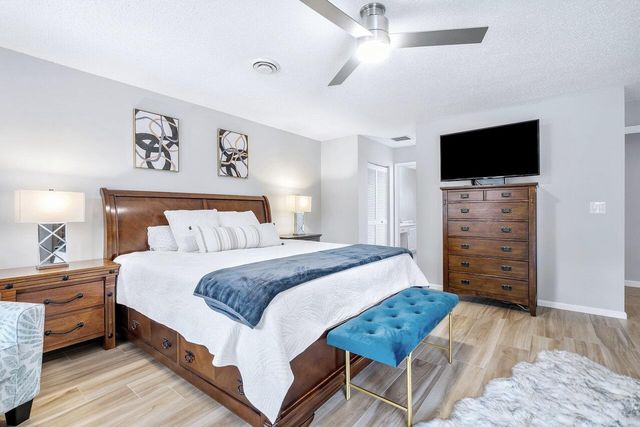 12898 Buckland Street, Wellington, FL 33414