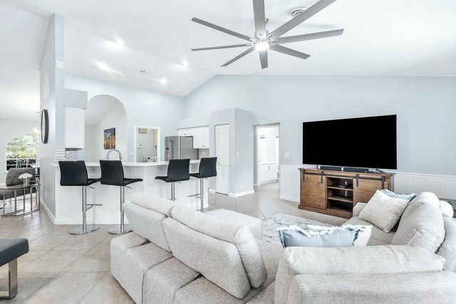 12898 Buckland Street, Wellington, FL 33414