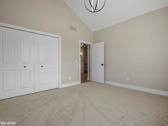 19335 Springbrook Drive, Macomb Twp, MI 48044