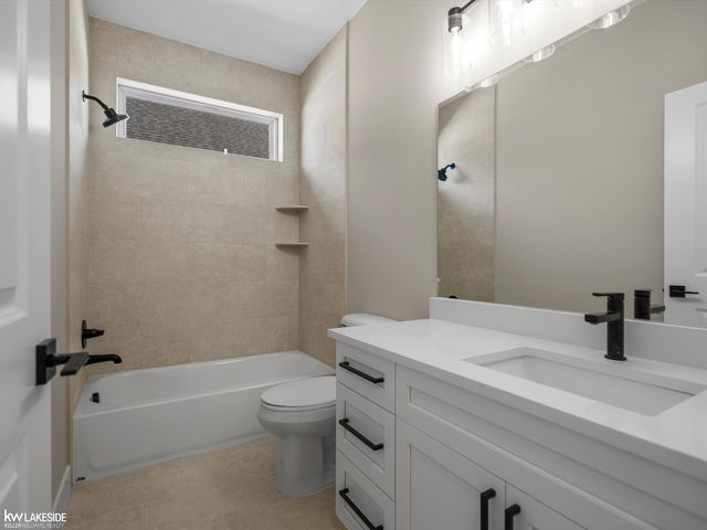 19335 Springbrook Drive, Macomb Twp, MI 48044