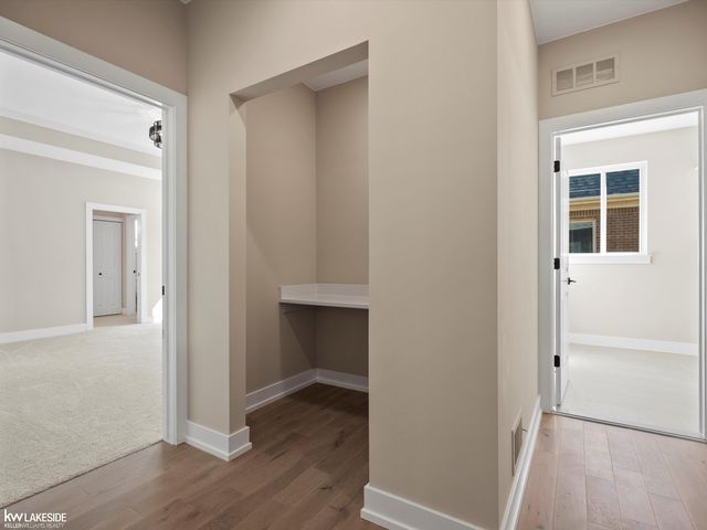 19335 Springbrook Drive, Macomb Twp, MI 48044