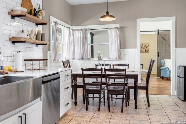 569 Wright, New Braunfels, TX 78130