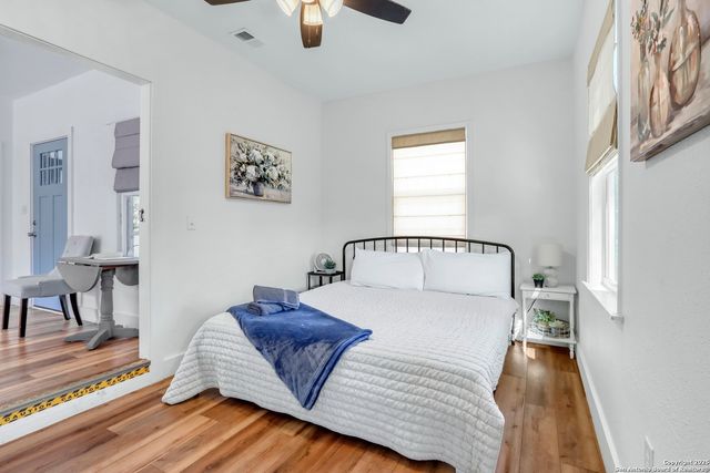 569 Wright, New Braunfels, TX 78130