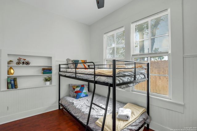 569 Wright, New Braunfels, TX 78130