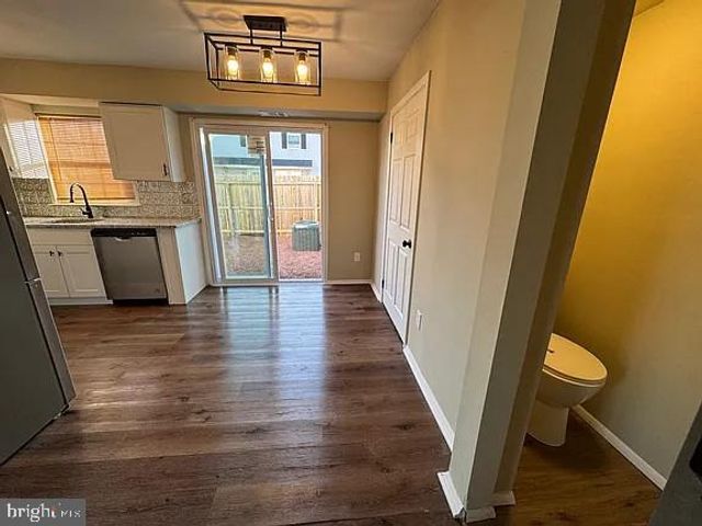 17 LENNOX CT, Sicklerville, NJ 08081