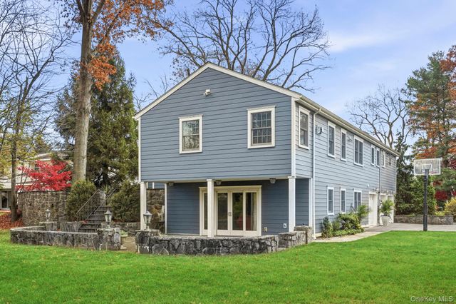 25 Andrea Lane, Scarsdale, NY 10583