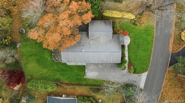 25 Andrea Lane, Scarsdale, NY 10583