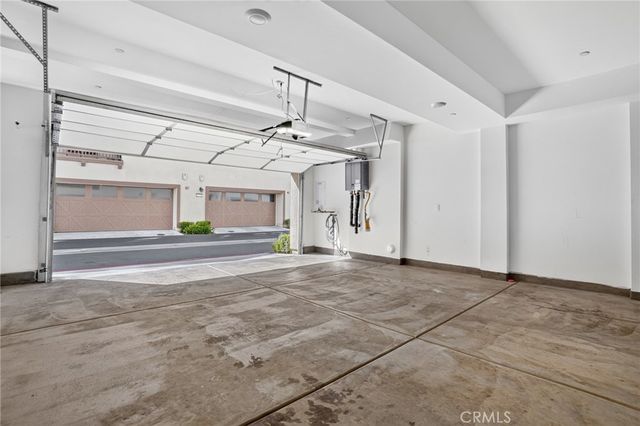 40821 Melrose Dr 295, Temecula, CA 92591