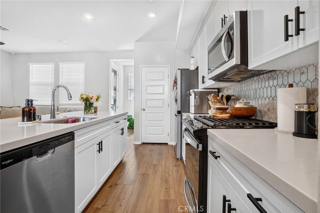 40821 Melrose Dr 295, Temecula, CA 92591