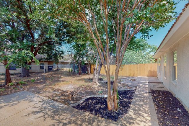 4101 Tulip Tree Court, Fort Worth, TX 76137