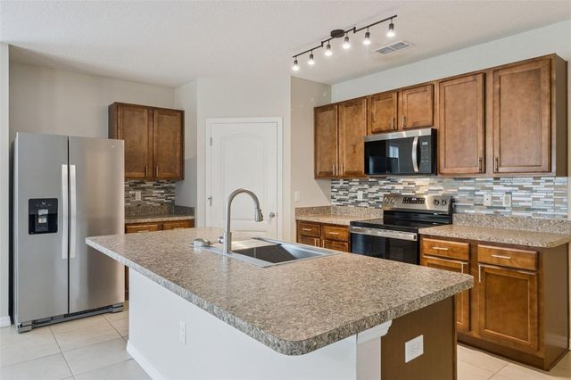 579 LAKE CUMMINGS WAY, Lake Alfred, FL 33850