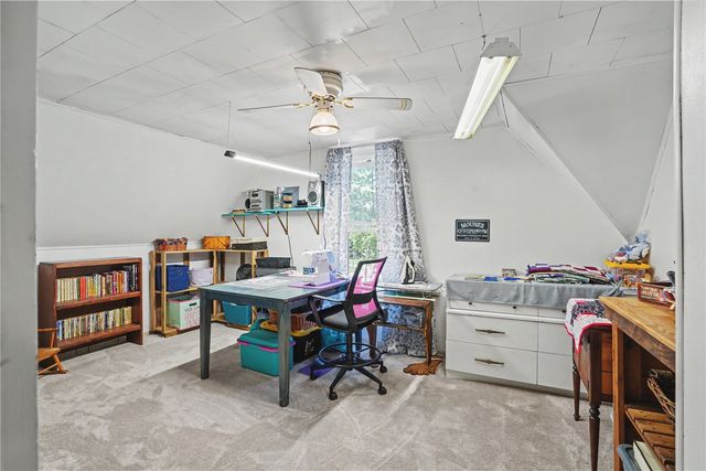 1705 7th Avenue, Belle Plaine, IA 52208