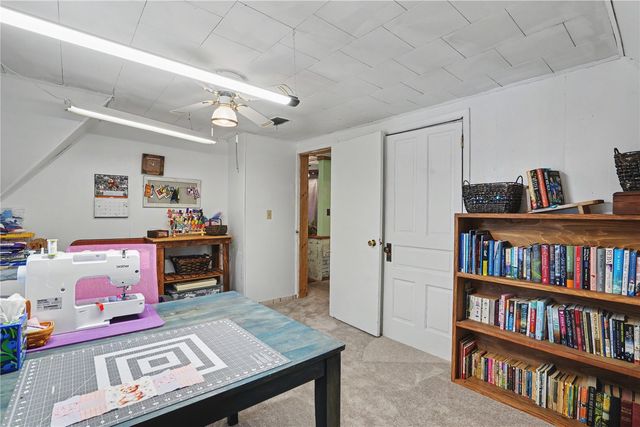 1705 7th Avenue, Belle Plaine, IA 52208