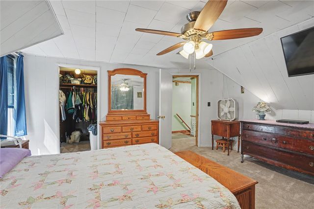 1705 7th Avenue, Belle Plaine, IA 52208