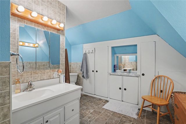 1705 7th Avenue, Belle Plaine, IA 52208