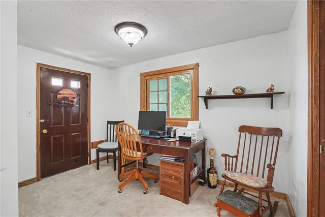 1705 7th Avenue, Belle Plaine, IA 52208