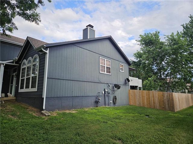 1513 Colt Circle, Raymore, MO 64083