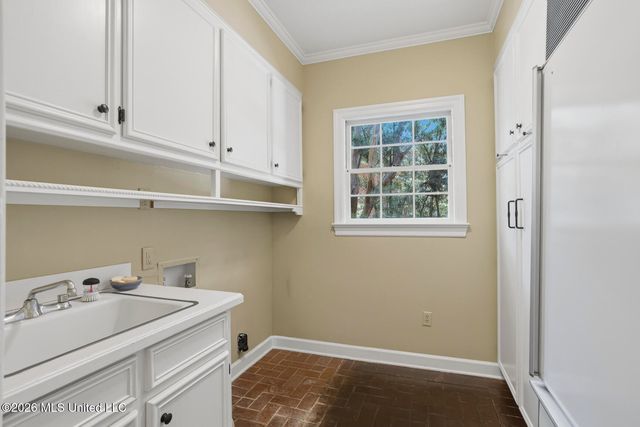 4064 Eastwood Drive, Jackson, MS 39211
