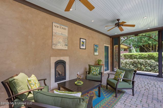 4064 Eastwood Drive, Jackson, MS 39211