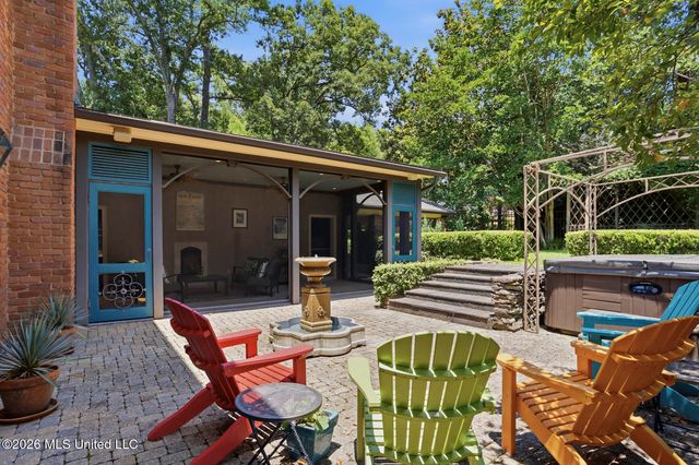 4064 Eastwood Drive, Jackson, MS 39211