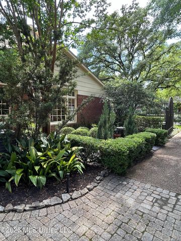 4064 Eastwood Drive, Jackson, MS 39211